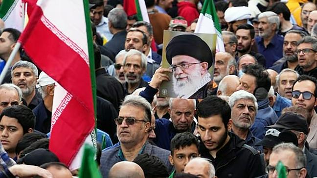 Аятолла на чемоданах